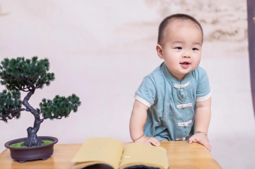 禹州宝宝爱吐奶是什么原因